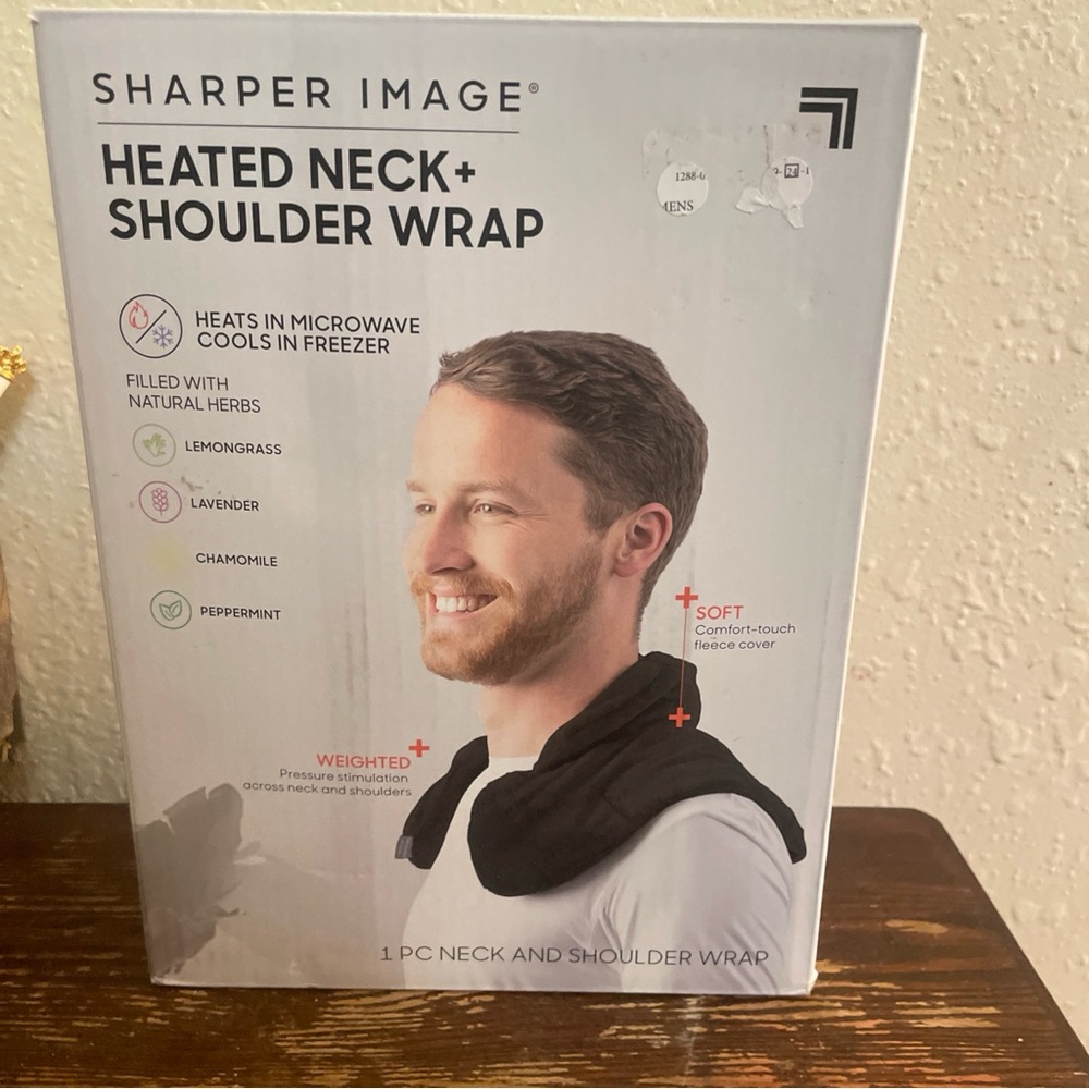 Sharper Image Heated Neck & Shoulder Aromatherapy Wrap Lavender Scented Hot/Cold